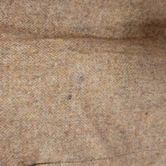 Vintage P.B.D. International Wool blend skirt with pleated front in Khacki - Picture 8 of 12